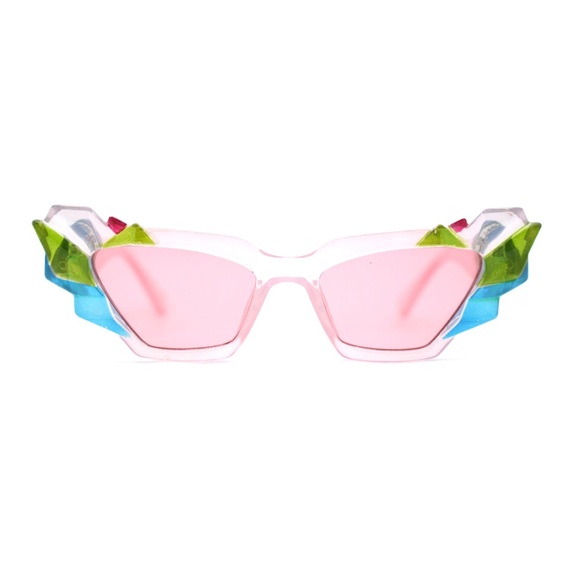 Women's Classy Elegant Modern Retro Cat Eye SUN GLASSES Unique Funky Green Frame - Picture 3 of 4